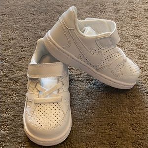 Nike toddler Son Of Force size 6